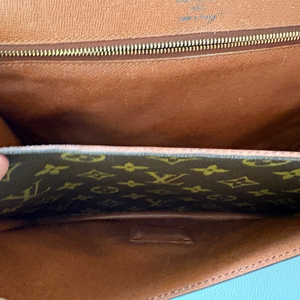 LOUIS VUITTON ❤️ Monogram Monceau Shoulder / Crossbody 2 Way Bag - Picture 8 of 16